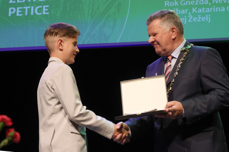 ZLATE PETICE 79 FOTO LJUBO VUKELIČ